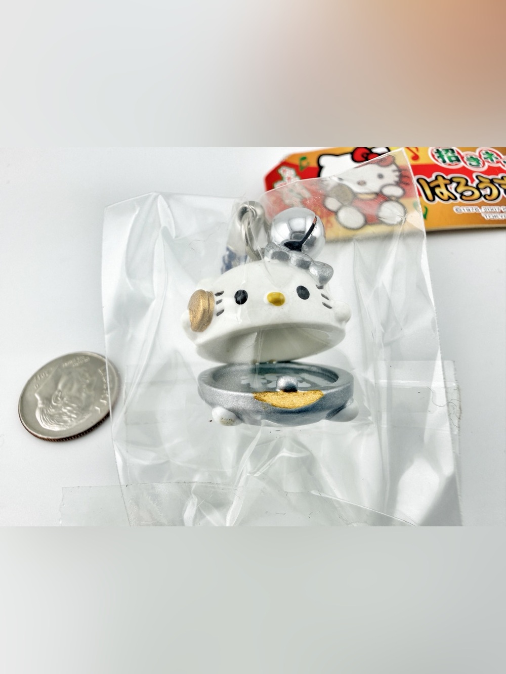 Rare Hello Kitty Sanrio Japan Lucky Charm Strap Maneki-Neko Castanets Gray NWT
